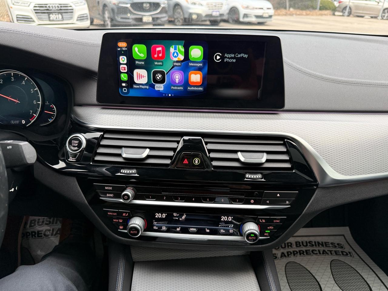 2018 BMW 5 Series 540i xDrive Sedan M Sport Pkg. ACCIDENT FREE 2 SET Photo