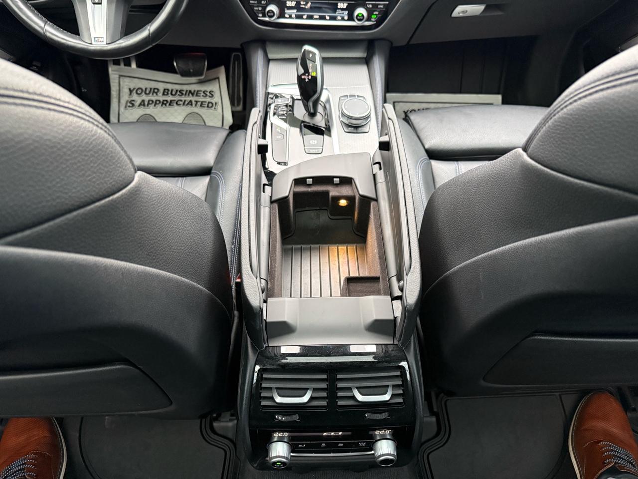 2018 BMW 5 Series 540i xDrive Sedan M Sport Pkg. ACCIDENT FREE 2 SET Photo