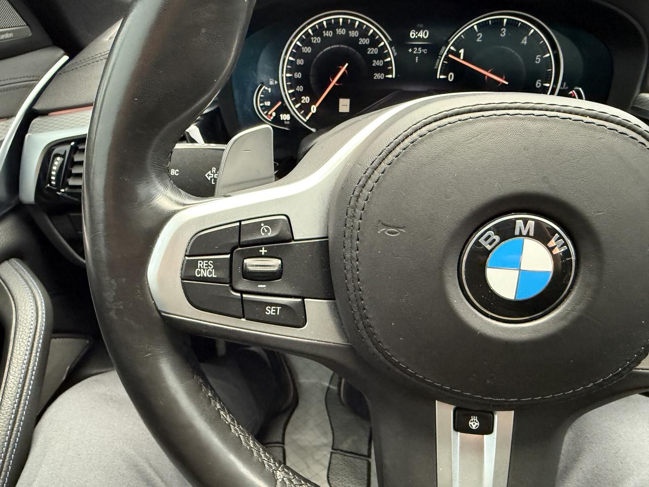 2018 BMW 5 Series 540i xDrive Sedan M Sport Pkg. ACCIDENT FREE 2 SET Photo