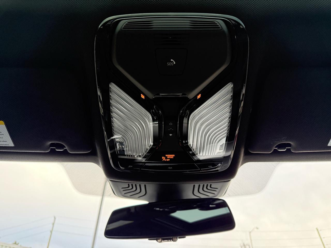 2018 BMW 5 Series 540i xDrive Sedan M Sport Pkg. ACCIDENT FREE 2 SET Photo