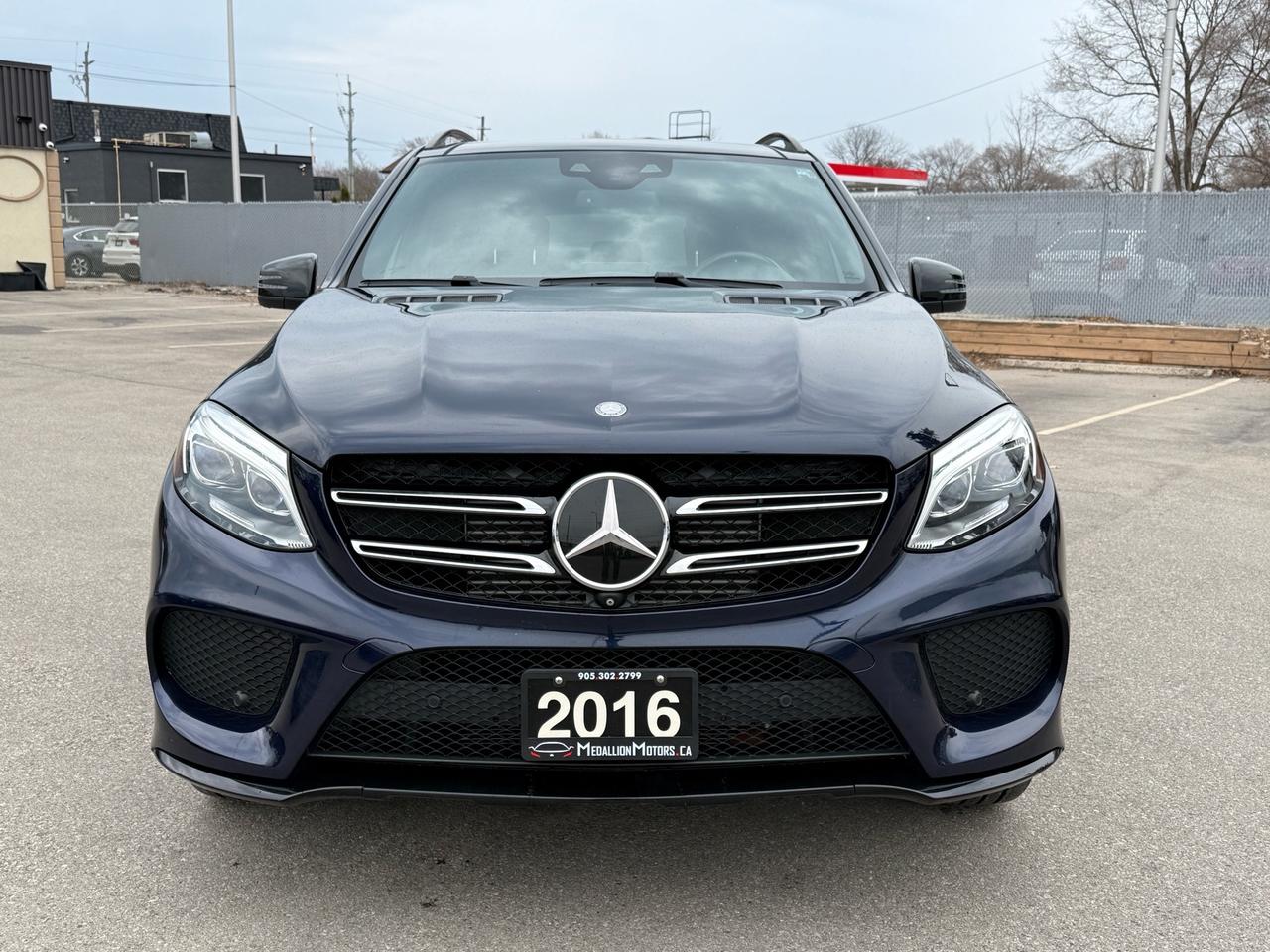 2016 Mercedes-Benz GLE-Class 4MATIC GLE 350d  AMG Pkg ACCIDENT FREE 1-OWNER CER Photo