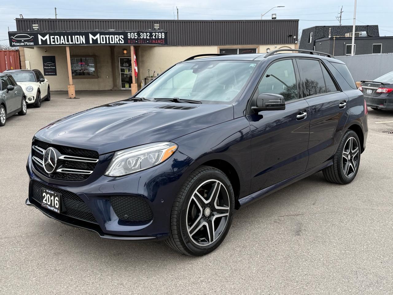 2016 Mercedes-Benz GLE-Class 4MATIC GLE 350d  AMG Pkg ACCIDENT FREE 1-OWNER CER Photo