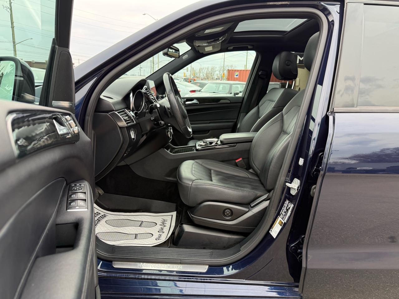 2016 Mercedes-Benz GLE-Class 4MATIC GLE 350d  AMG Pkg ACCIDENT FREE 1-OWNER CER Photo