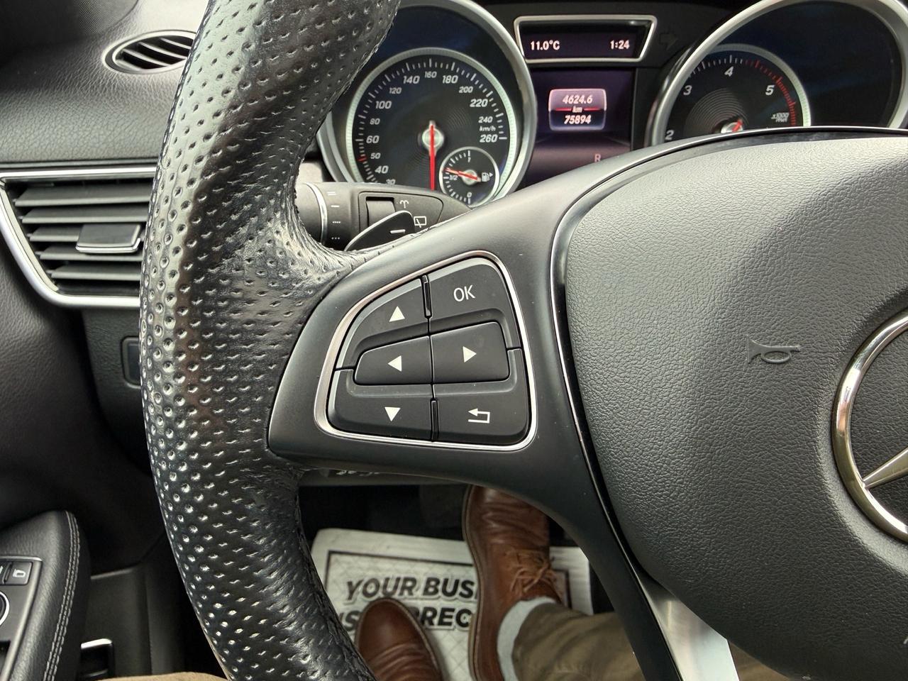 2016 Mercedes-Benz GLE-Class 4MATIC GLE 350d  AMG Pkg ACCIDENT FREE 1-OWNER CER Photo