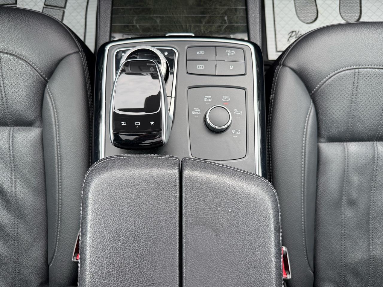 2016 Mercedes-Benz GLE-Class 4MATIC GLE 350d  AMG Pkg ACCIDENT FREE 1-OWNER CER Photo