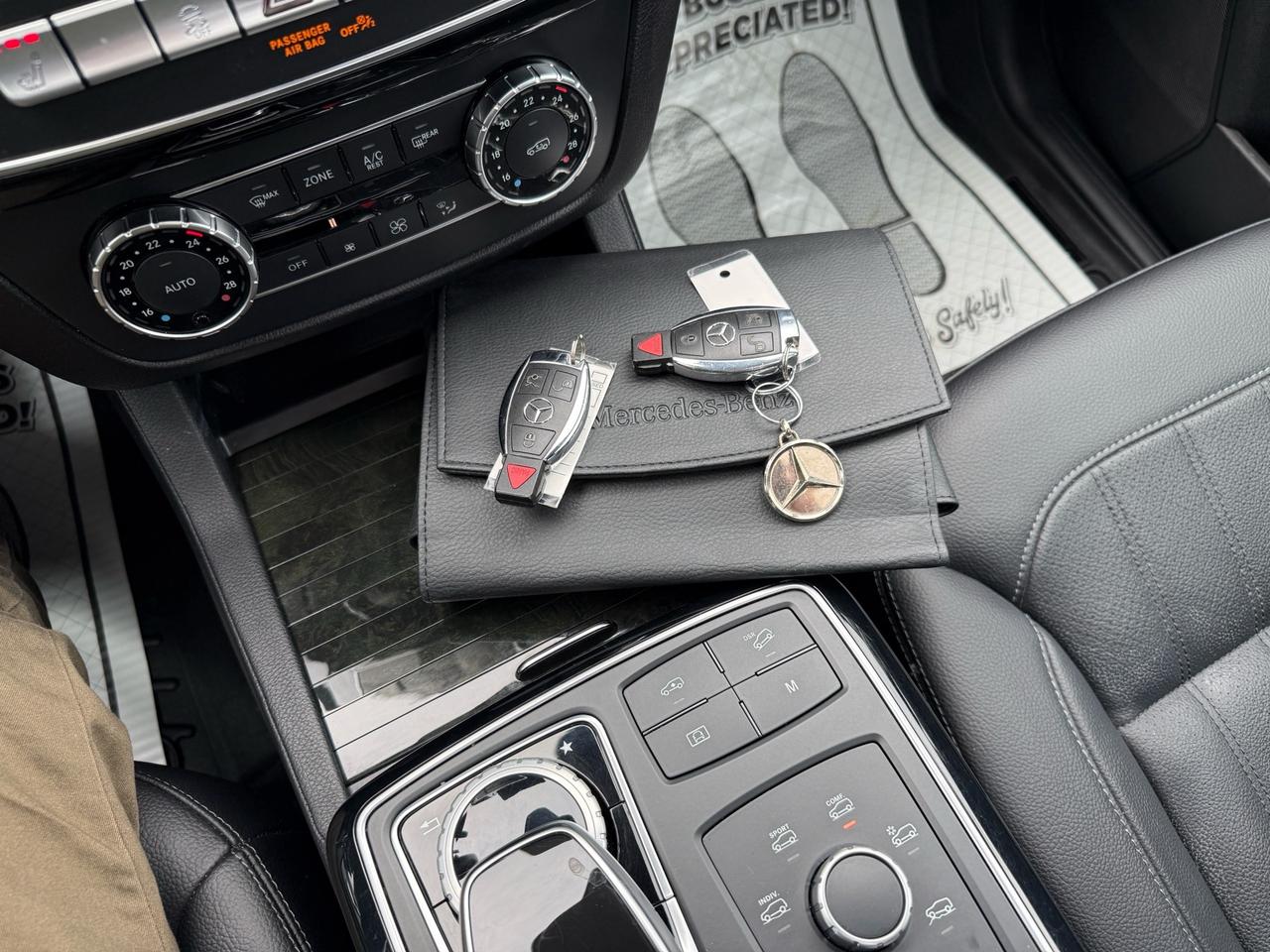 2016 Mercedes-Benz GLE-Class 4MATIC GLE 350d  AMG Pkg ACCIDENT FREE 1-OWNER CER Photo