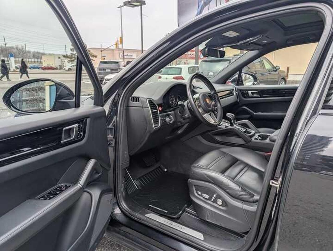 2020 Porsche Cayenne e-Hybrid Base 4dr All-Wheel Drive Photo