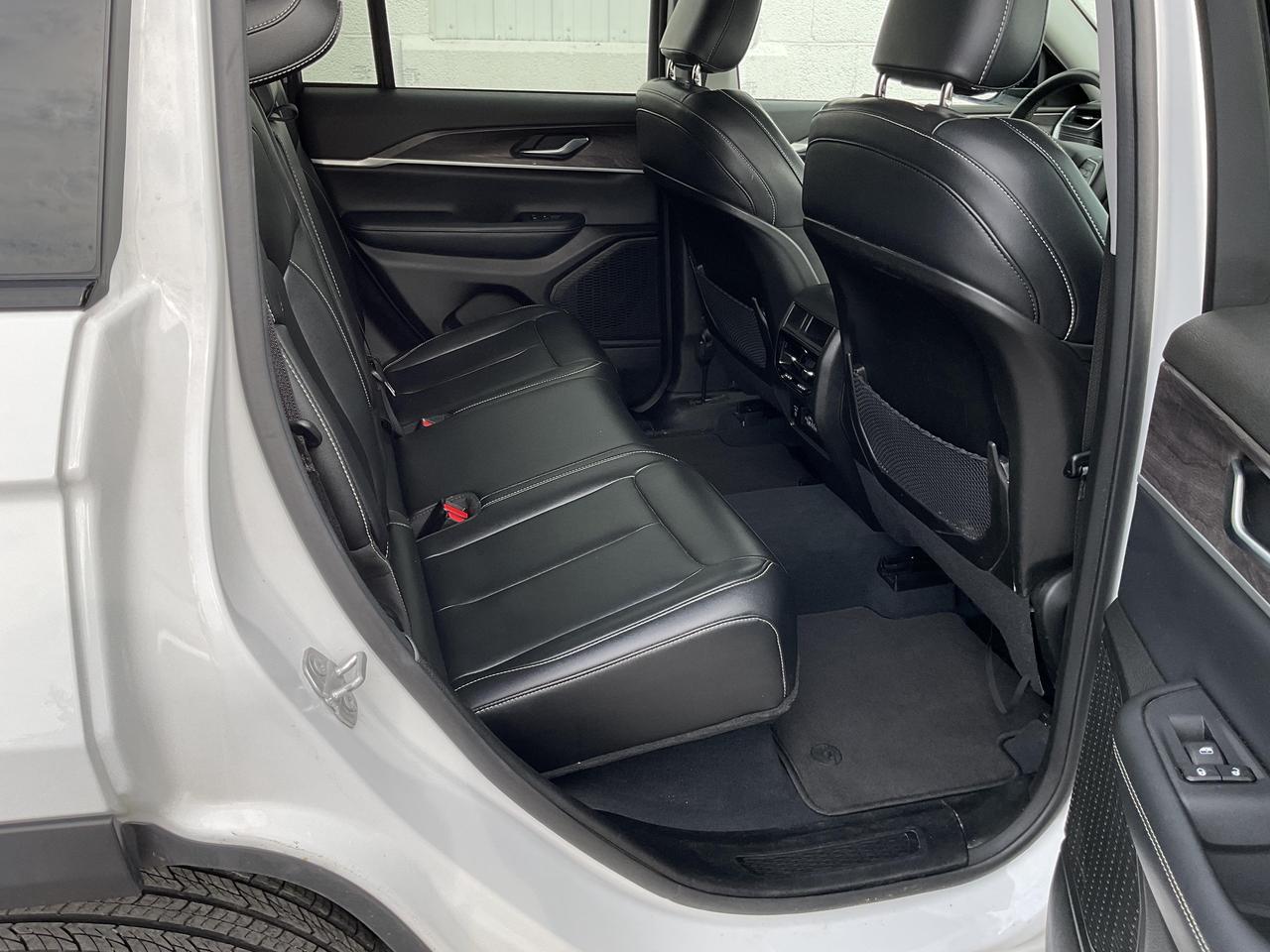 2023 Jeep Grand Cherokee Limited 4dr 4x4 Photo