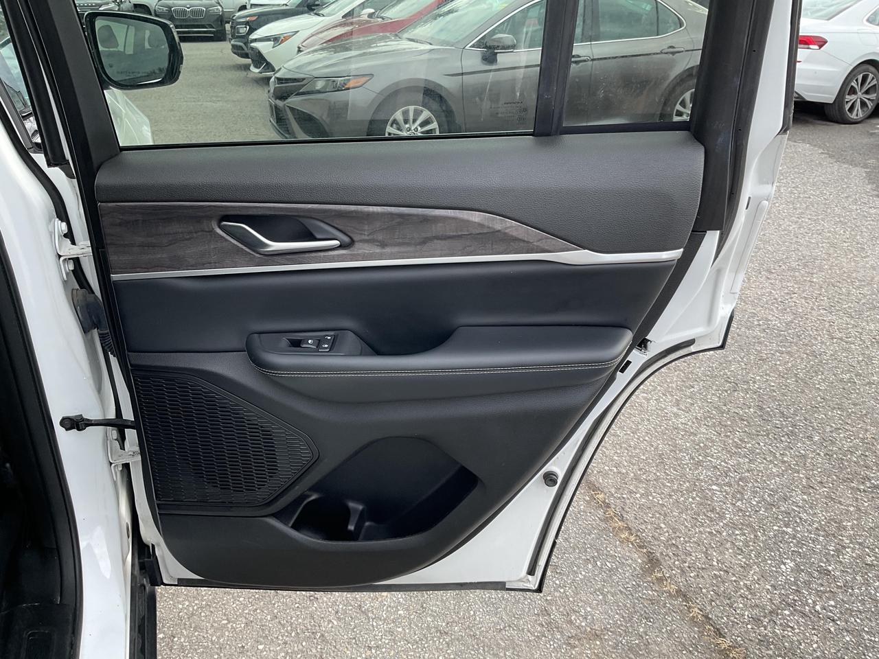 2023 Jeep Grand Cherokee Limited 4dr 4x4 Photo
