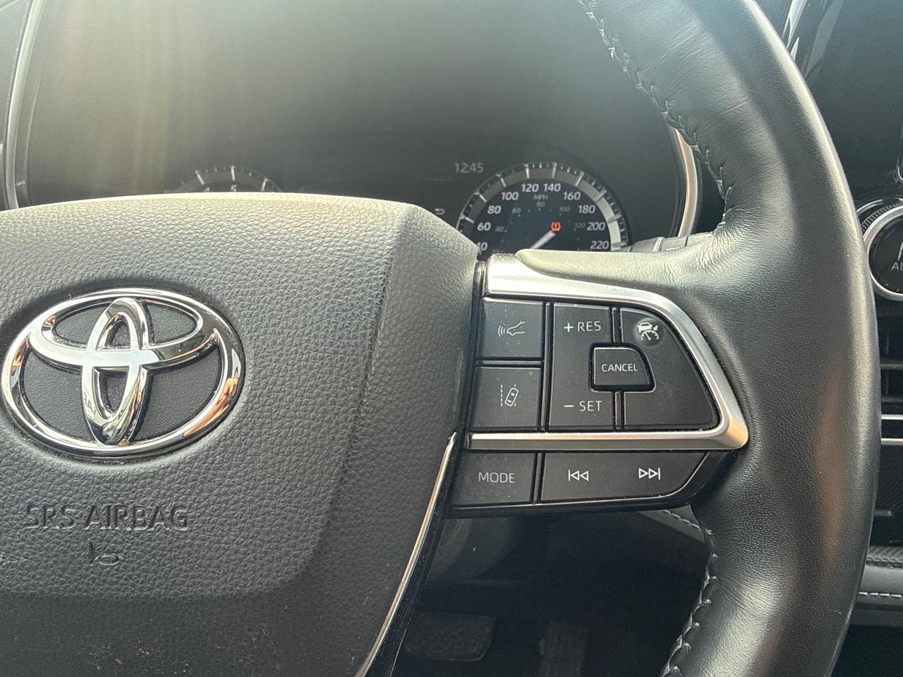 2021 Toyota Highlander Limited 4dr All-Wheel Drive Photo