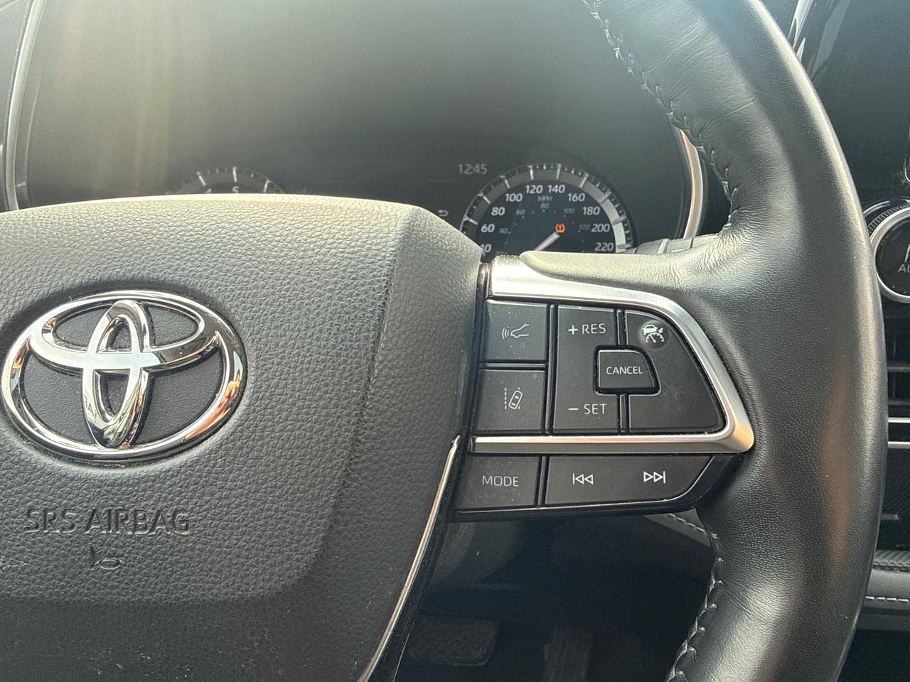 2021 Toyota Highlander Limited 4dr All-Wheel Drive Photo