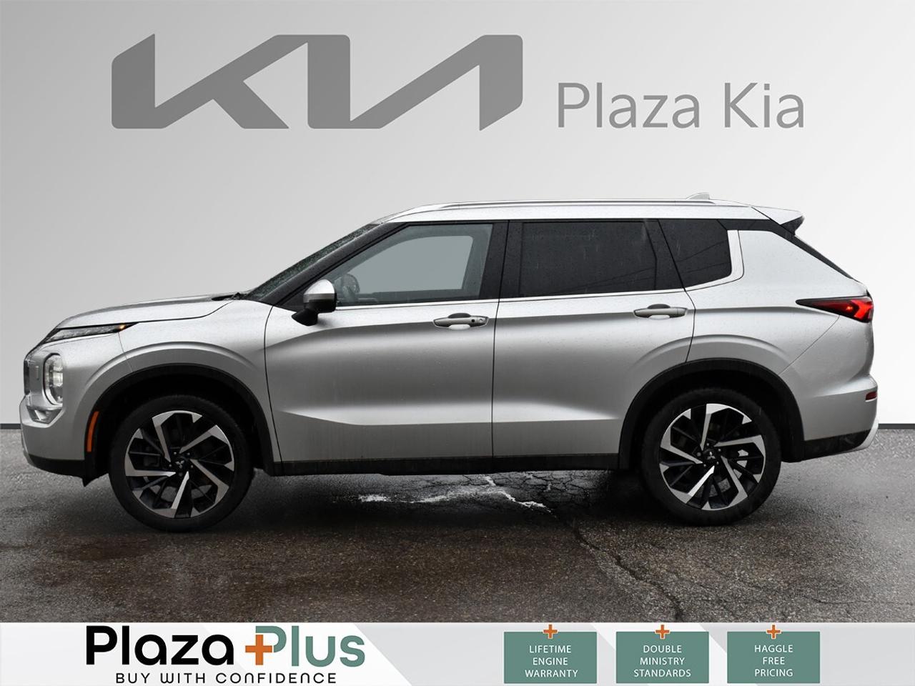 2022 Mitsubishi Outlander SE Photo2