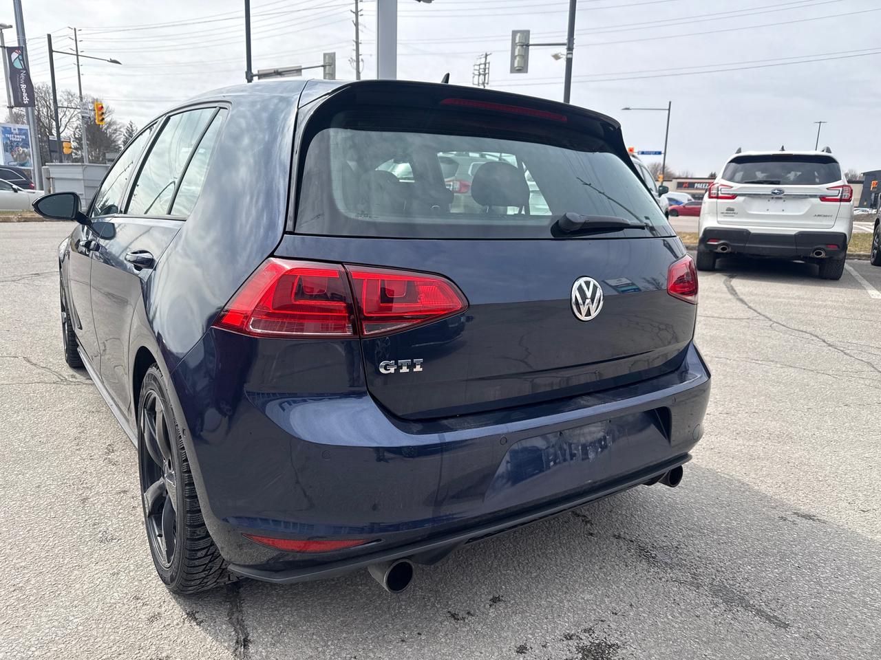 2016 Volkswagen Golf GTI 5-Door Autobahn (DSG) 4dr Hatchback Photo