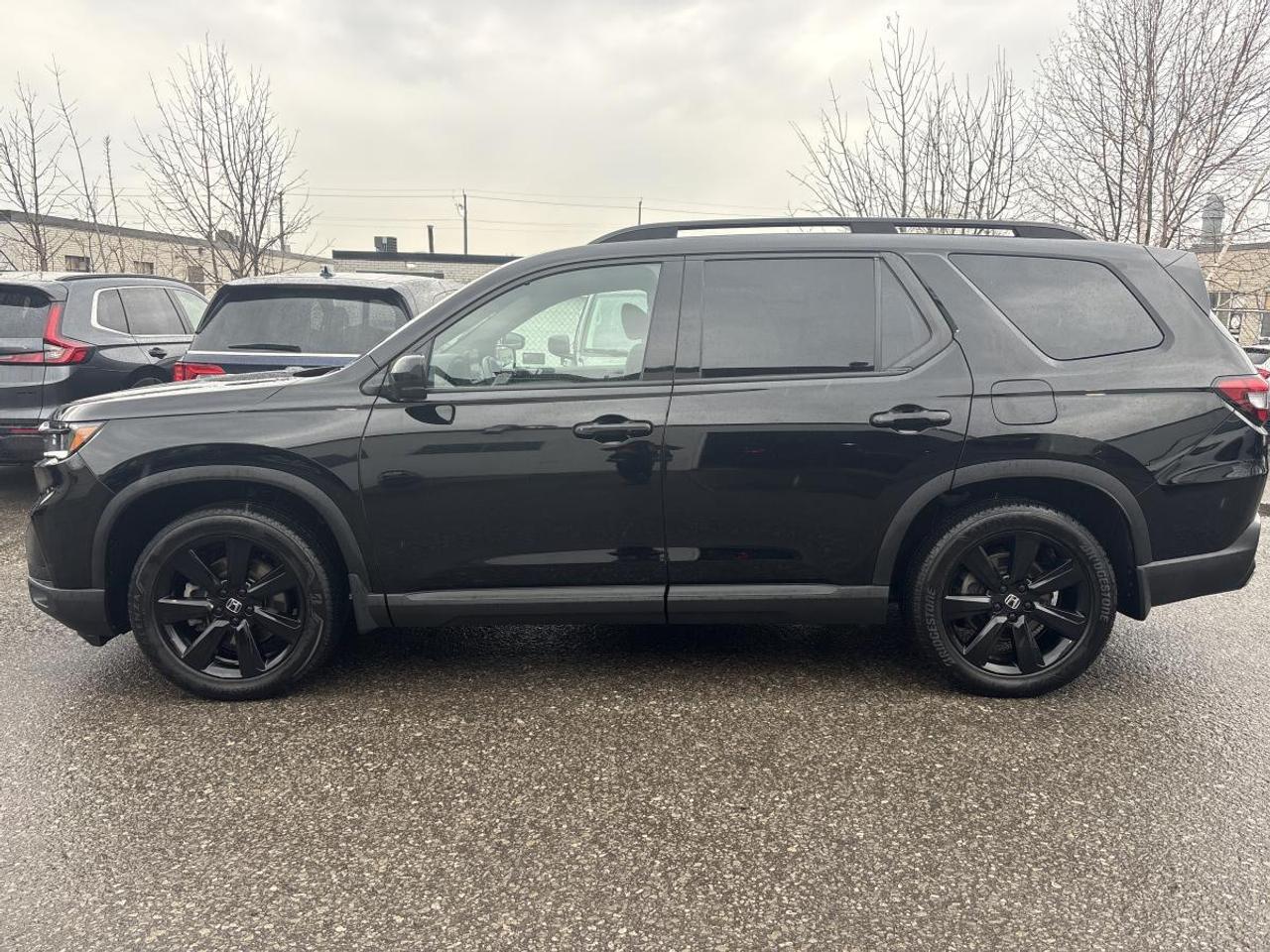 2025 Honda Pilot Black Edition Honda Certified 7YR/160K Warranty Photo4