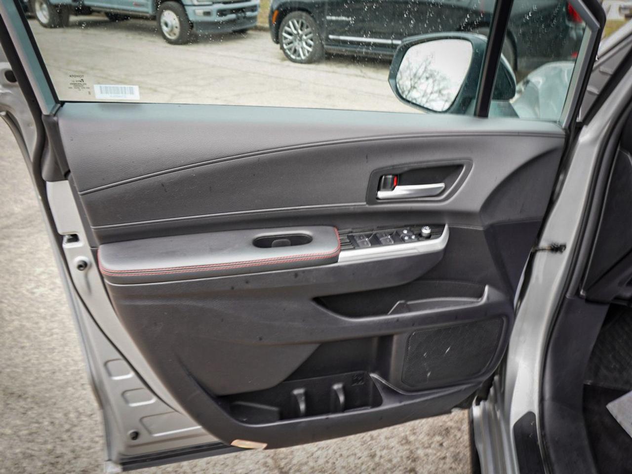 2025 Toyota Sienna  Photo
