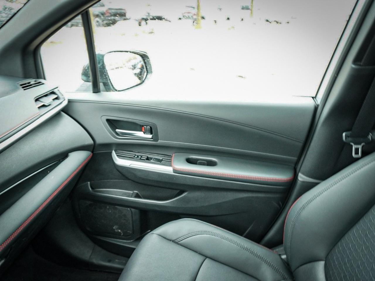 2025 Toyota Sienna  Photo