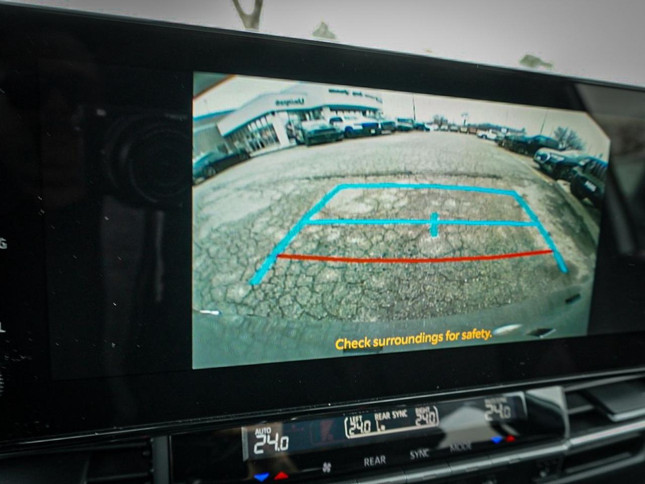 2025 Toyota Sienna  Photo