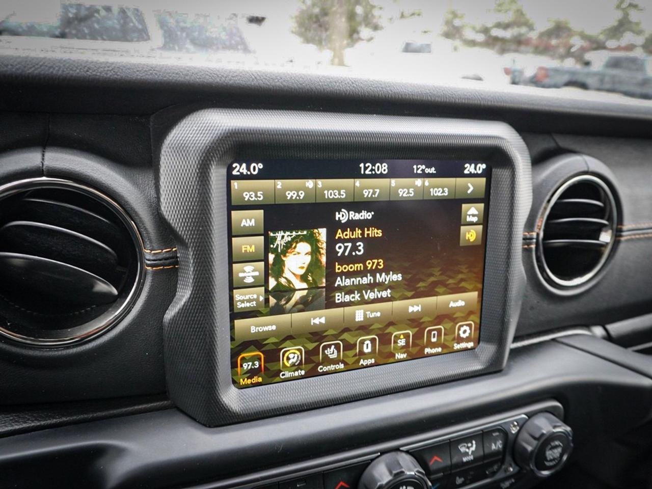 2021 Jeep Wrangler  Photo