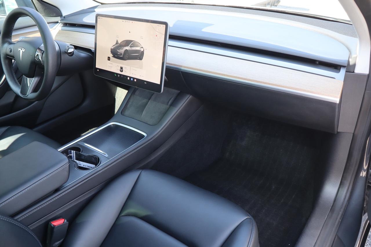 2022 Tesla Model 3 Long Range   Dual Motor   AWD Photo