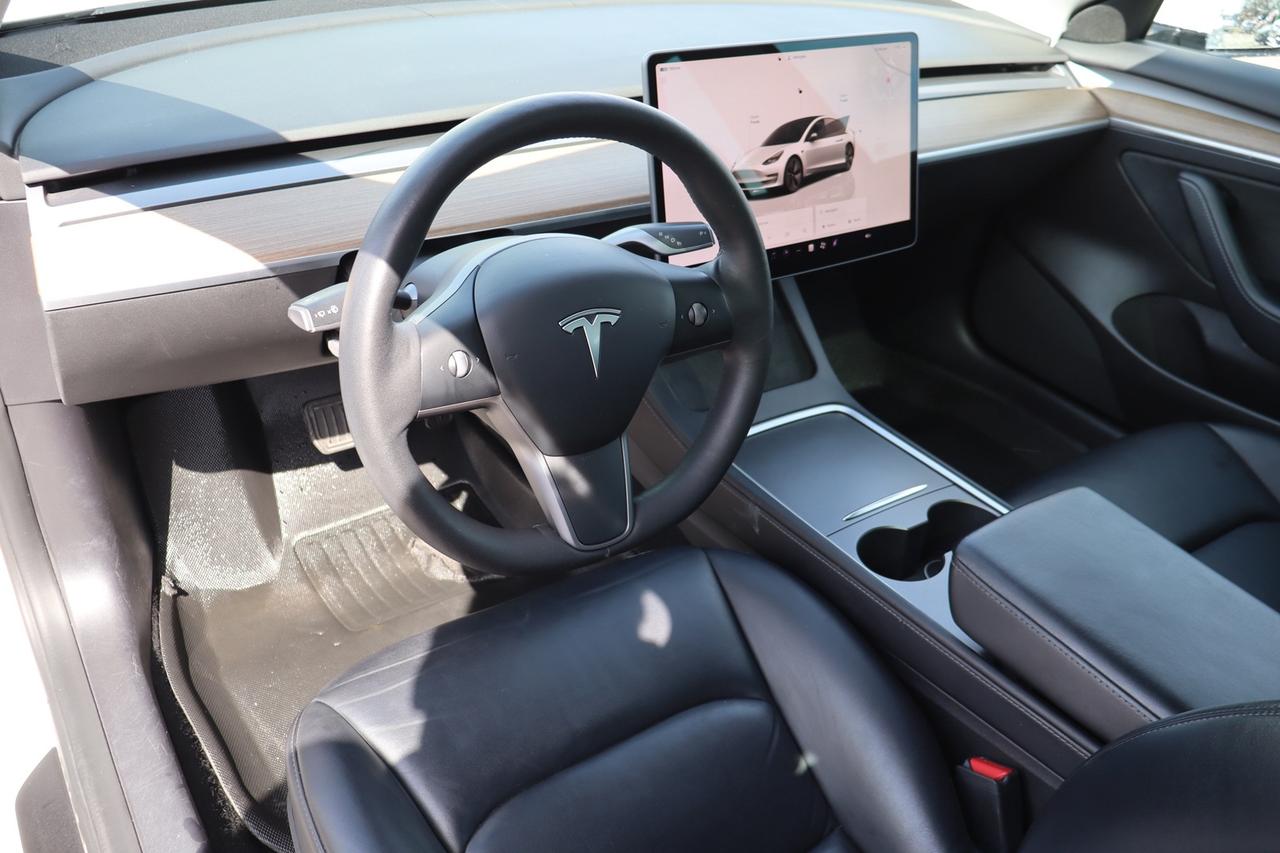 2022 Tesla Model 3 STANDARD RANGE PLUS Photo