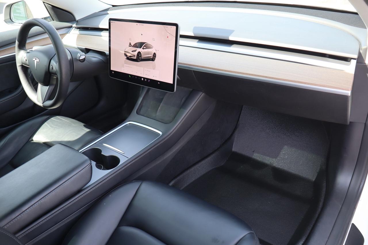 2022 Tesla Model 3 STANDARD RANGE PLUS Photo