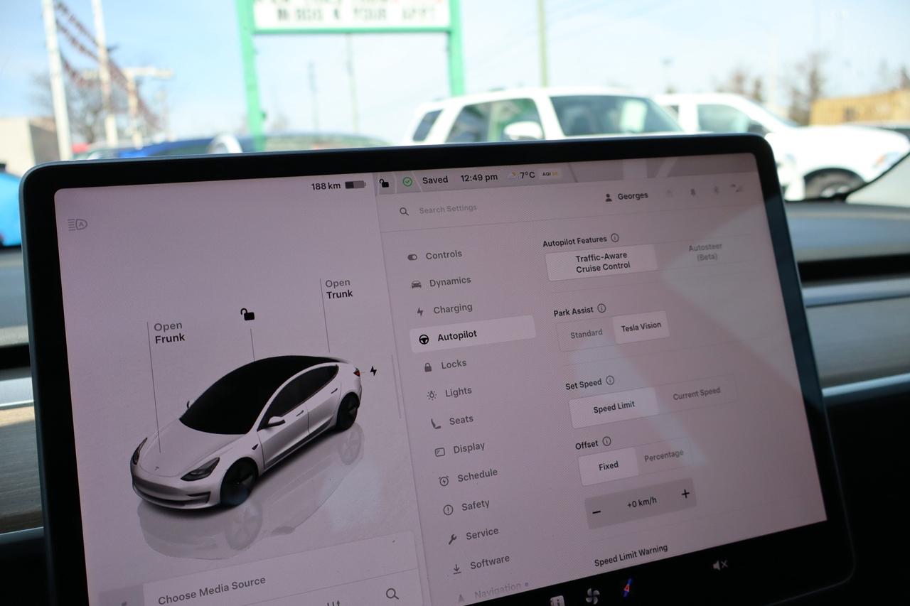 2022 Tesla Model 3 STANDARD RANGE PLUS Photo