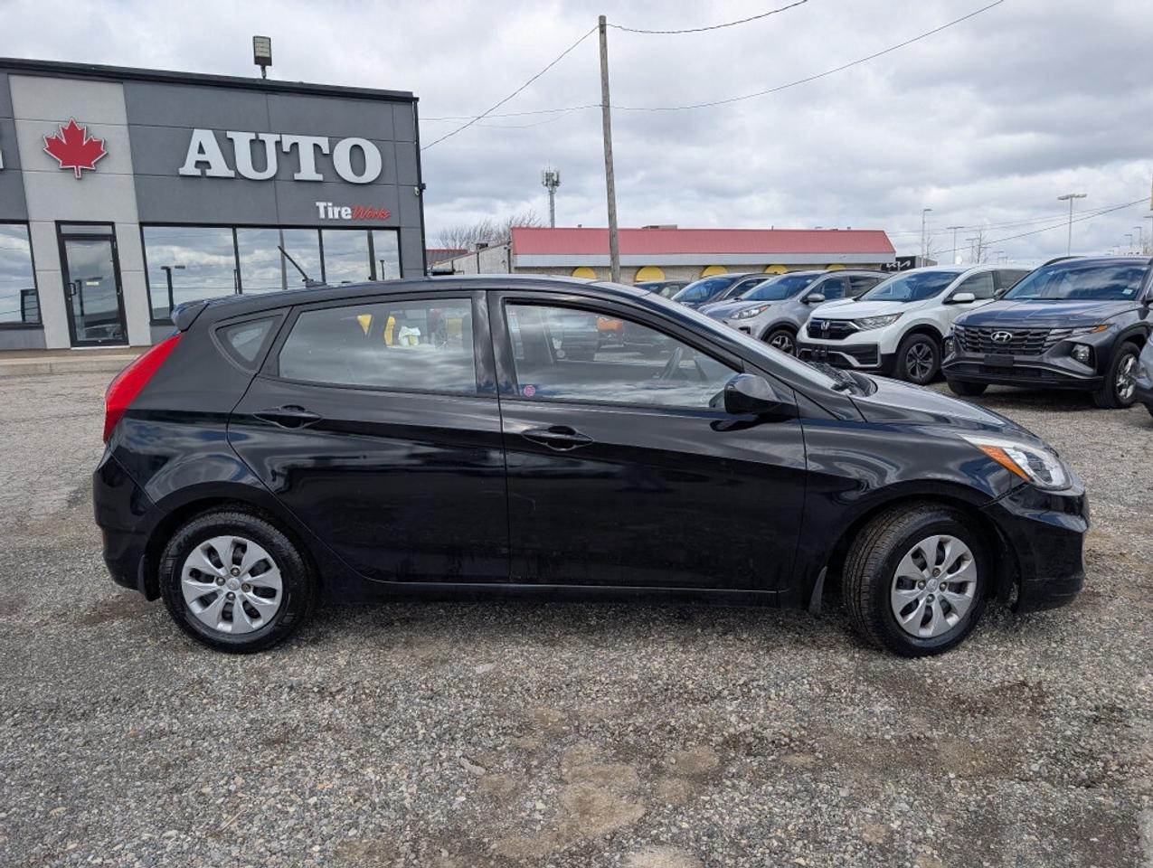 2016 Hyundai Accent GL Photo