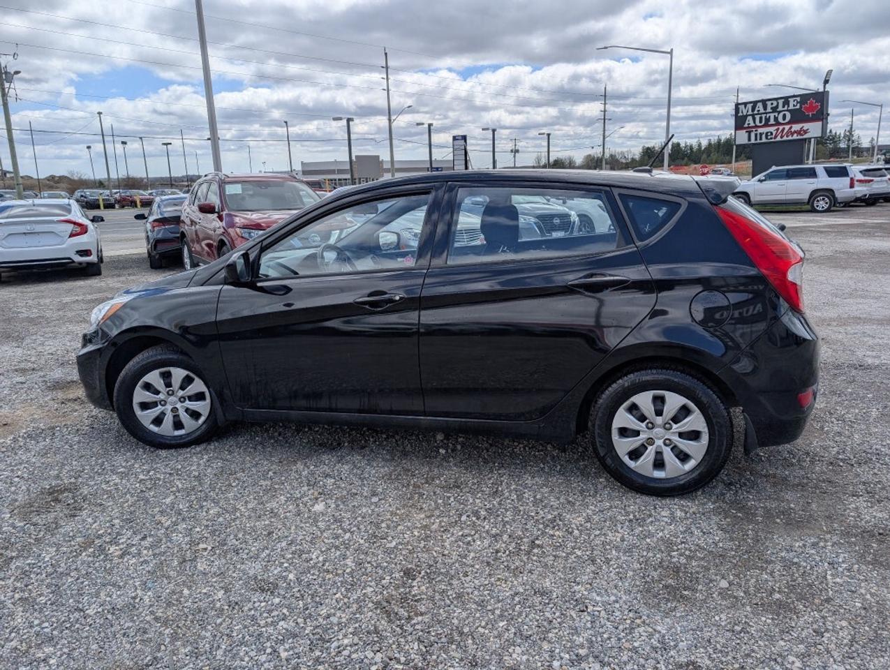 2016 Hyundai Accent GL Photo