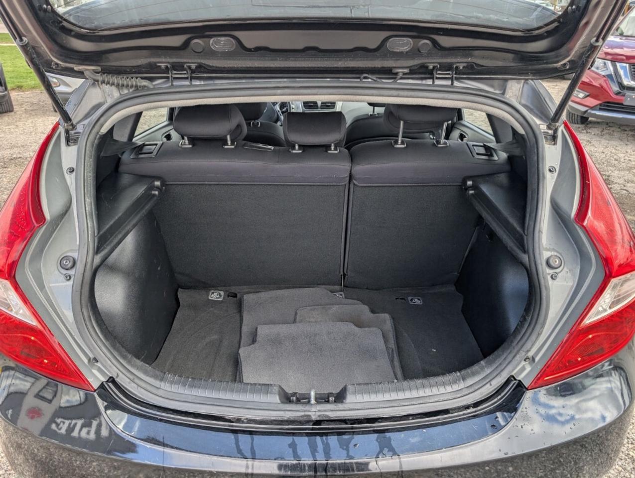 2016 Hyundai Accent GL Photo