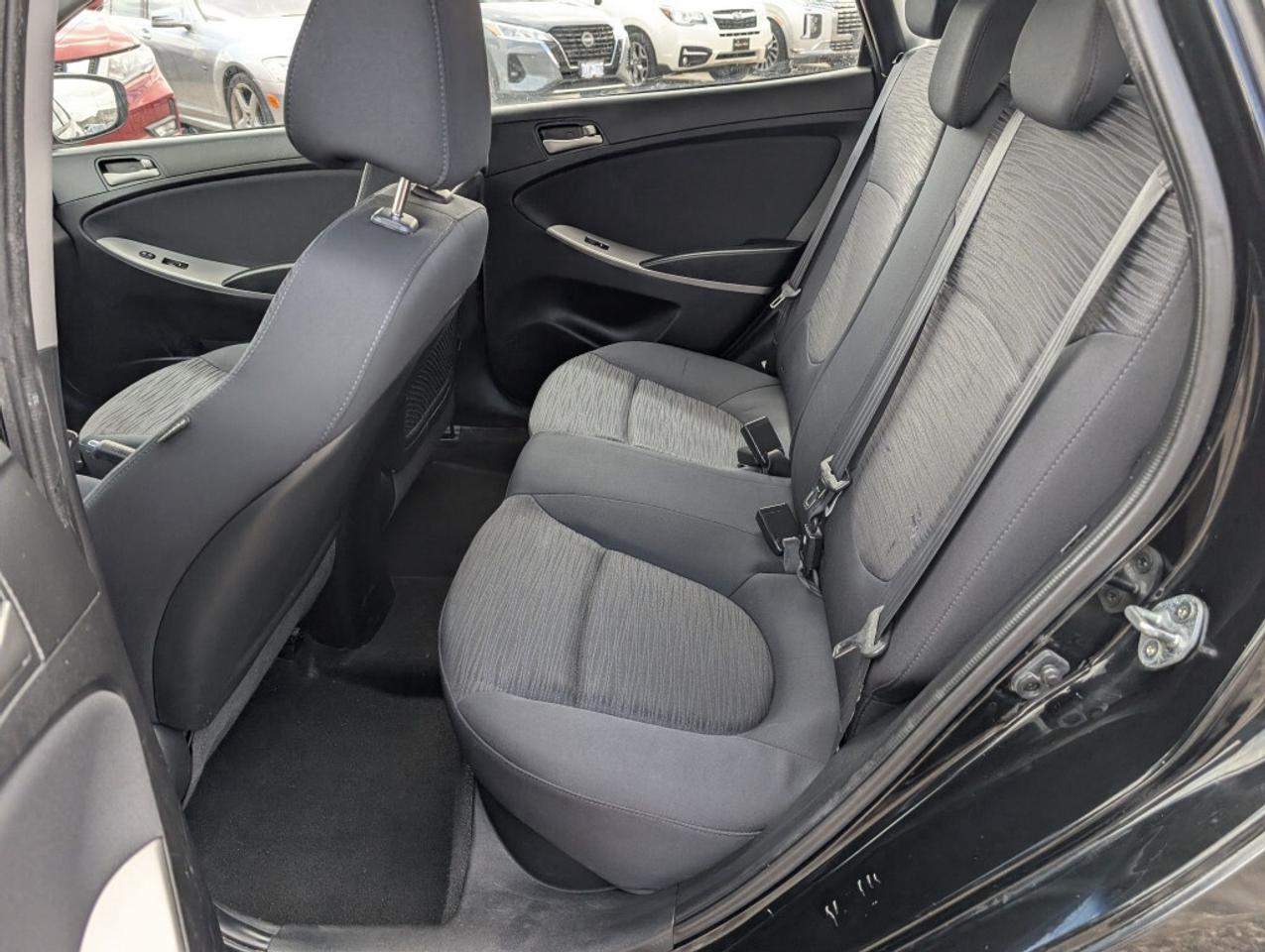 2016 Hyundai Accent GL Photo