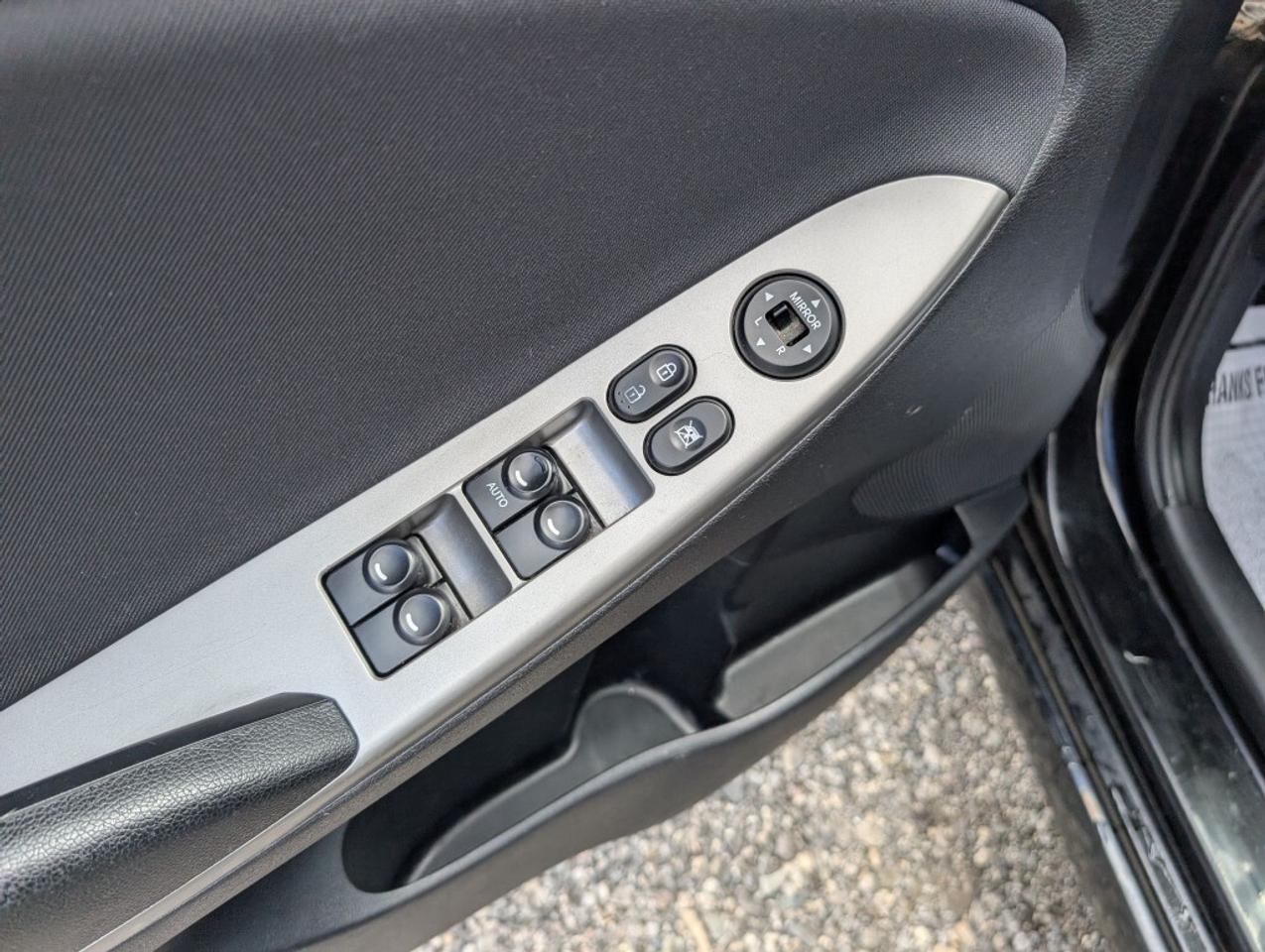 2016 Hyundai Accent GL Photo