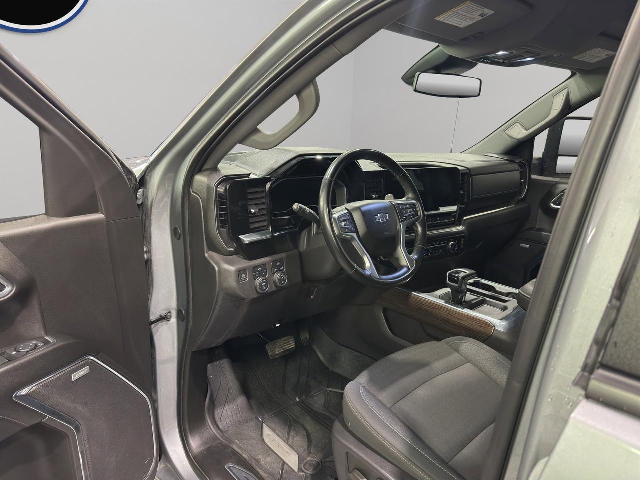 2024 Chevrolet Silverado 1500 RST | Reverse Cam | Heated Seats Photo