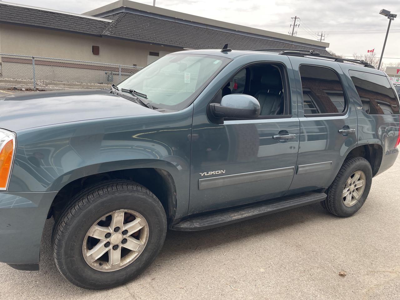 2010 GMC Yukon SLT Photo0