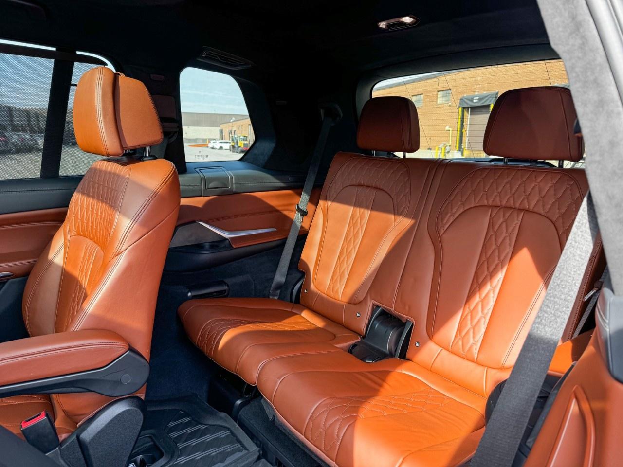 2021 BMW X7 Individual/M package/Self driving/Massage/Aero kit Photo
