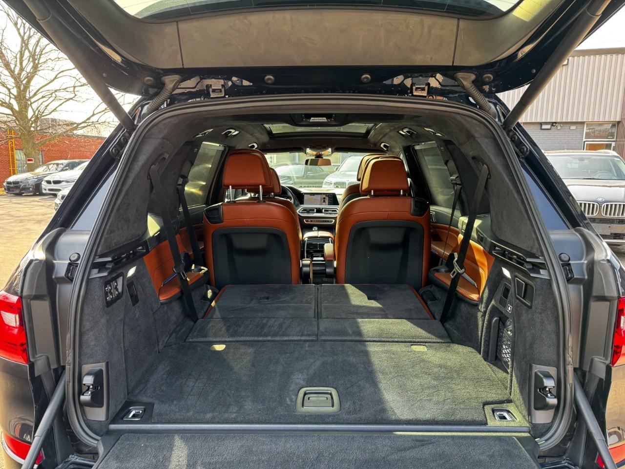 2021 BMW X7 Individual/M package/Self driving/Massage/Aero kit Photo