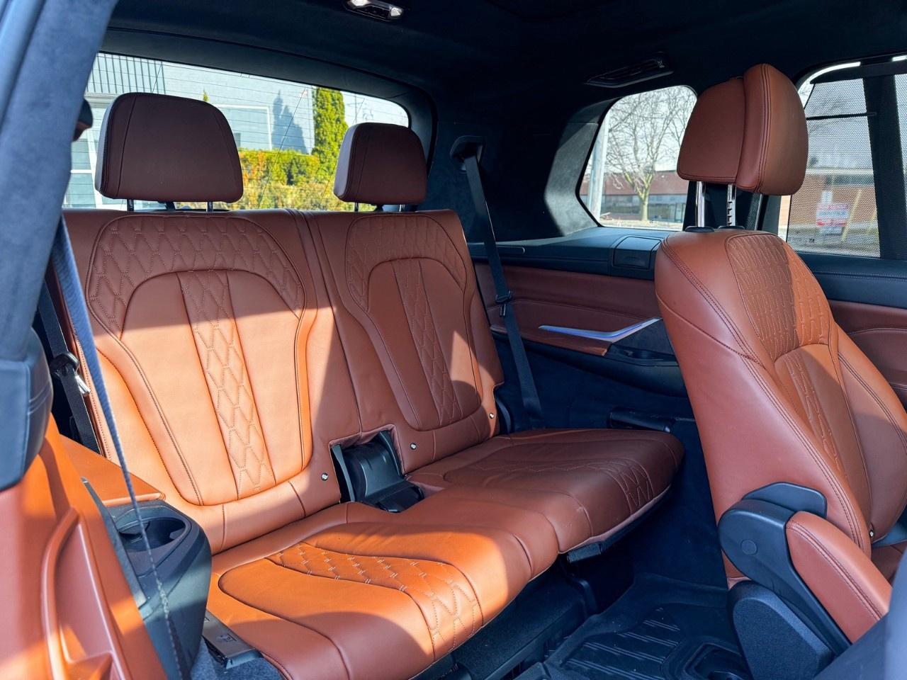 2021 BMW X7 Individual/M package/Self driving/Massage/Aero kit Photo