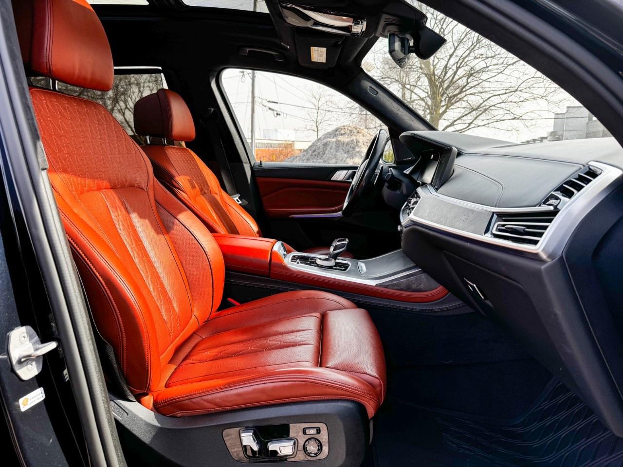 2021 BMW X7 Individual/M package/Self driving/Massage/Aero kit Photo