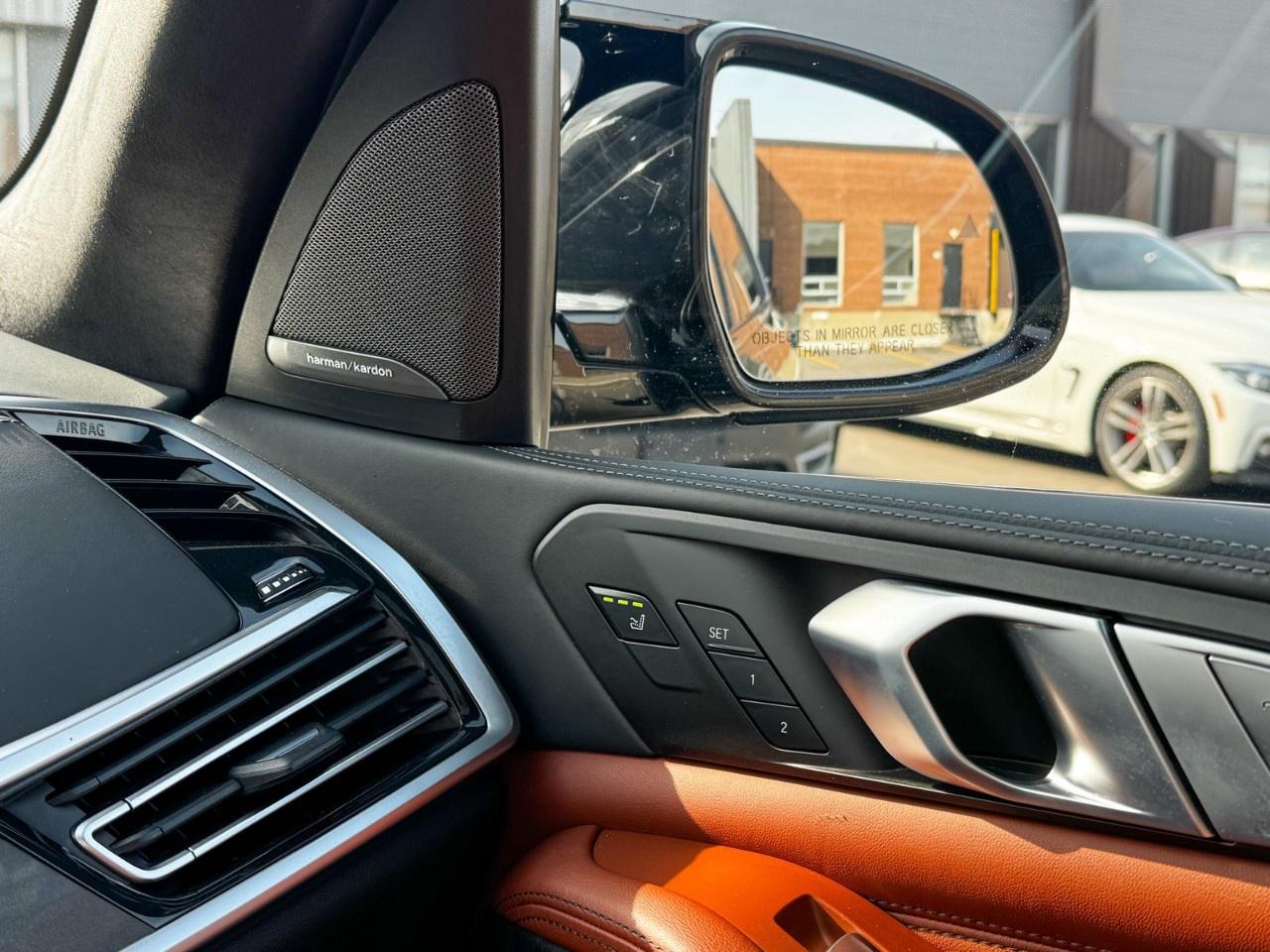 2021 BMW X7 Individual/M package/Self driving/Massage/Aero kit Photo