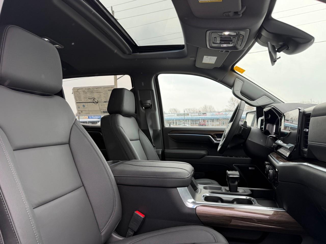 2026 Chevrolet Silverado 1500 Crew Cab Short Box 4-Wheel Drive RST Photo