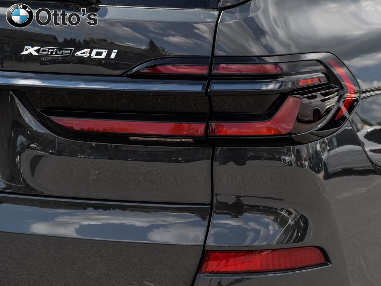 2024 BMW X7 xDrive40i Premium Enhanced Package M Sport Pro Pac Photo