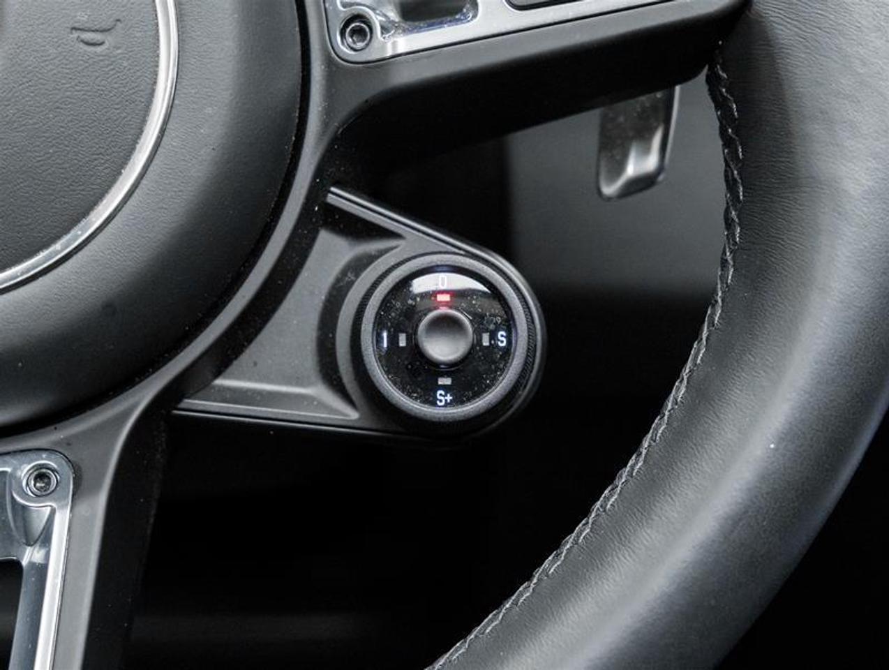 2023 Porsche Cayenne  Photo
