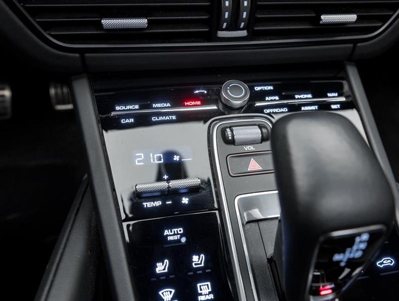 2023 Porsche Cayenne  Photo