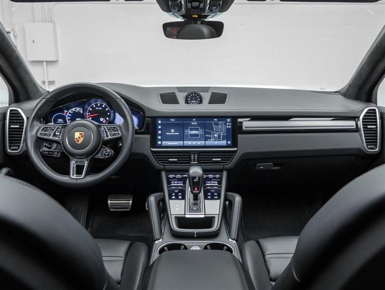 2023 Porsche Cayenne  Photo