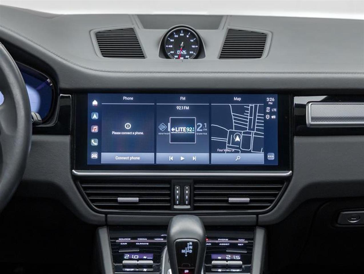 2023 Porsche Cayenne  Photo