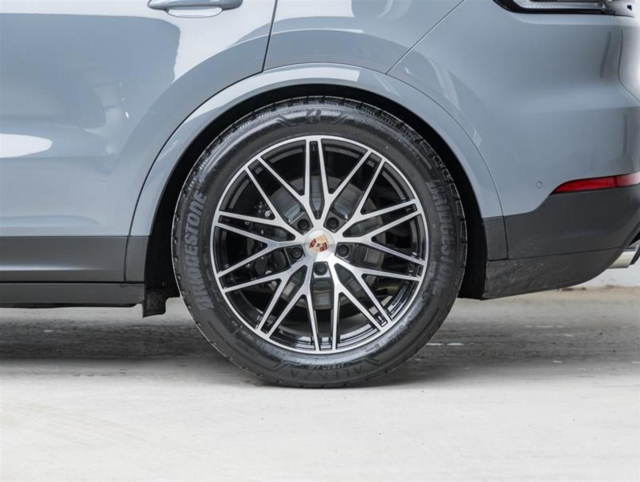 2026 Porsche Cayenne  Photo