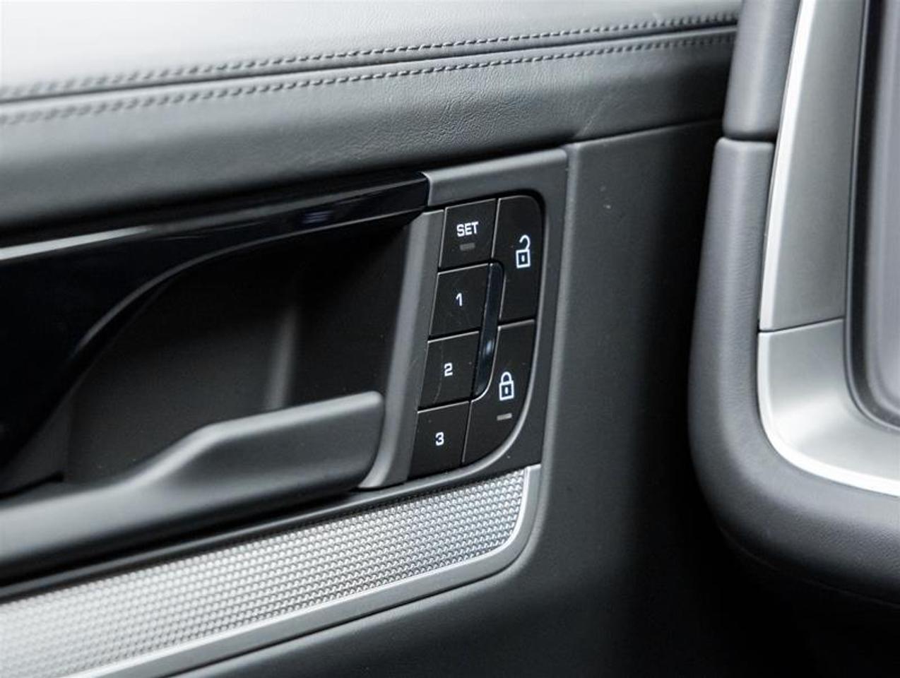 2026 Porsche Cayenne  Photo