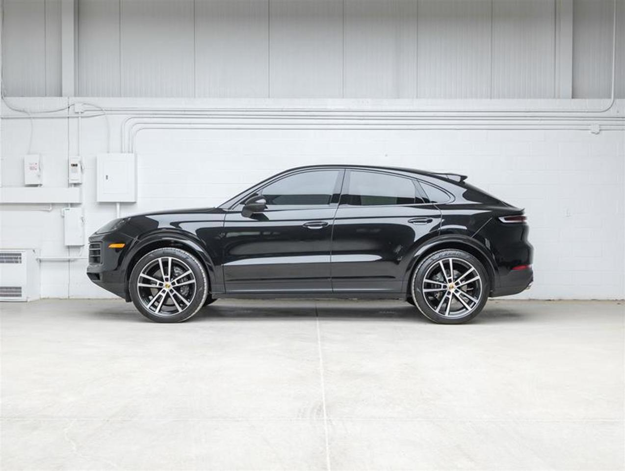 2024 Porsche Cayenne  Photo