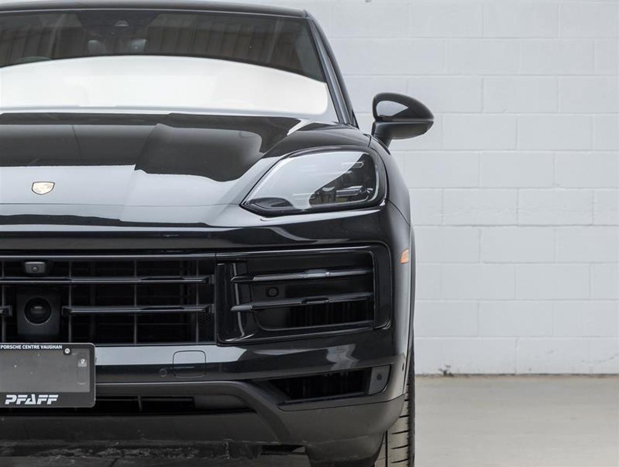 2024 Porsche Cayenne  Photo