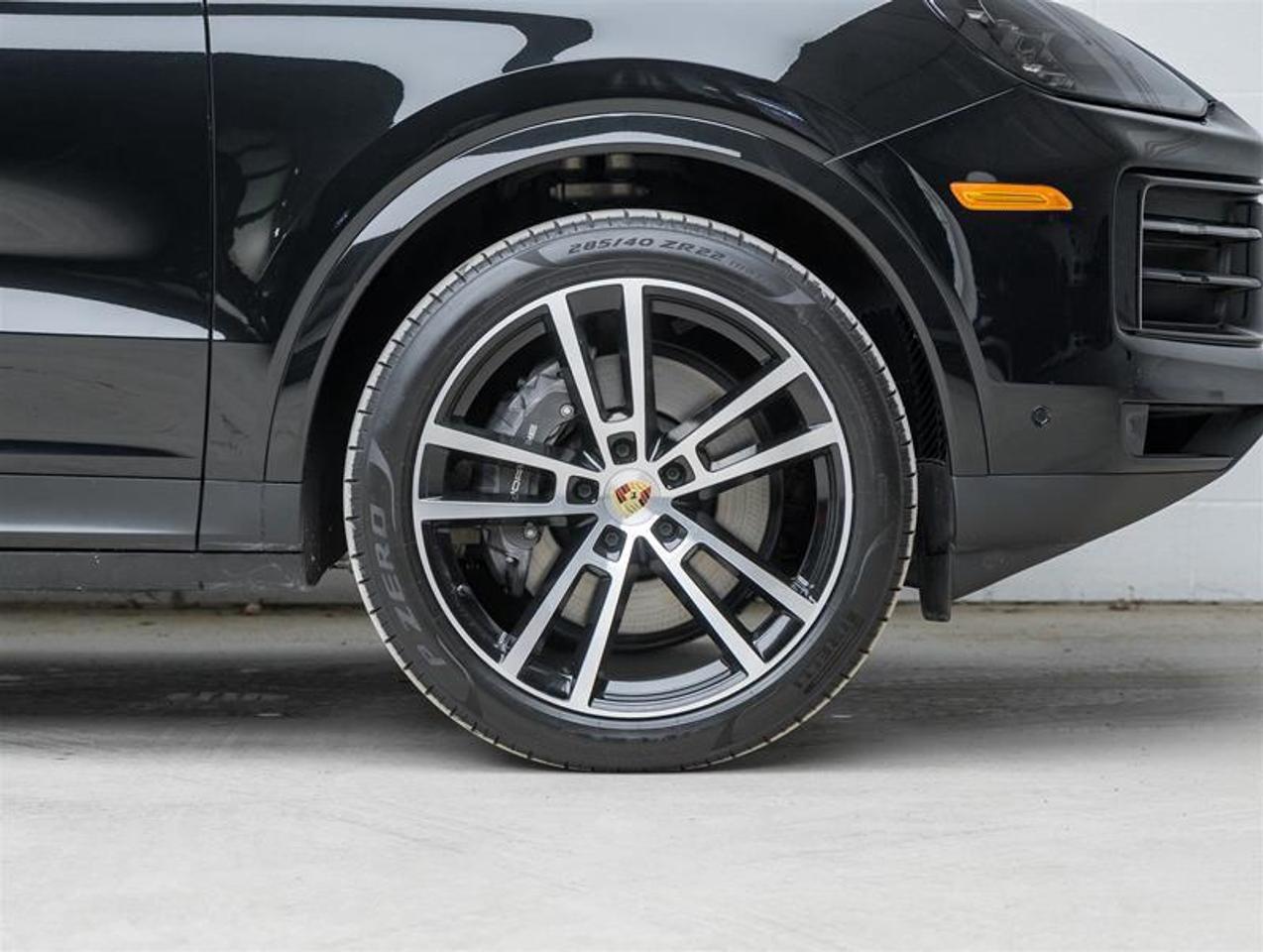 2024 Porsche Cayenne  Photo