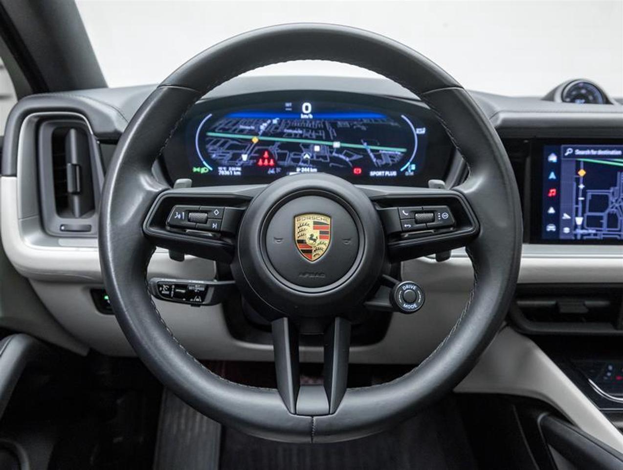 2024 Porsche Cayenne  Photo